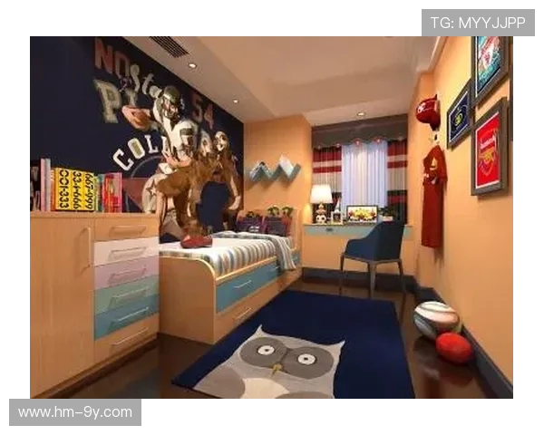 学生宿舍床上足球主题装饰设计创意与布置方案解析